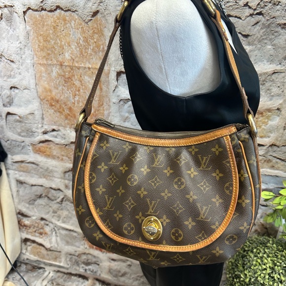Louis Vuitton Brown Designer Shoulder Bag - Picture 1 of 7